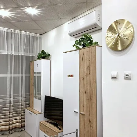 Sun **** * Liubliana